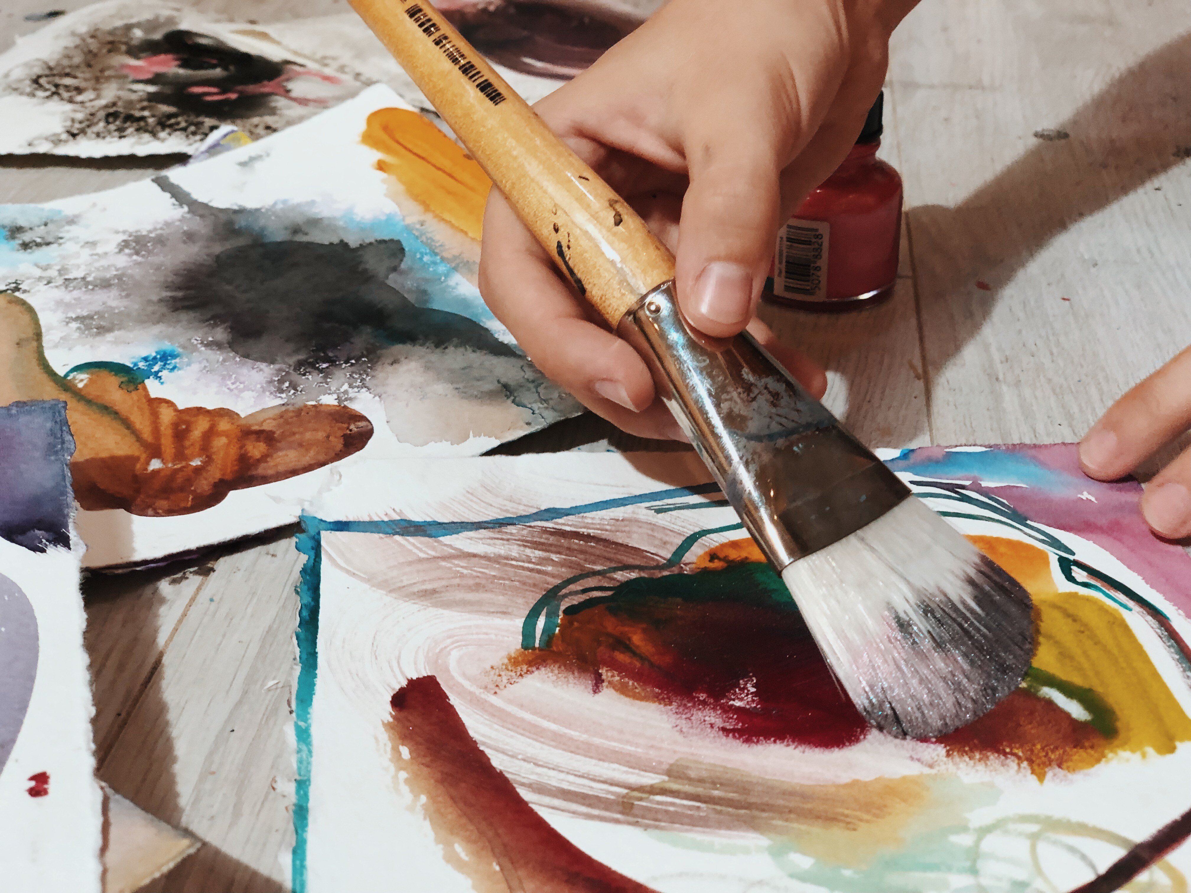 The Best Brushes for Acrylic Painting in 2024